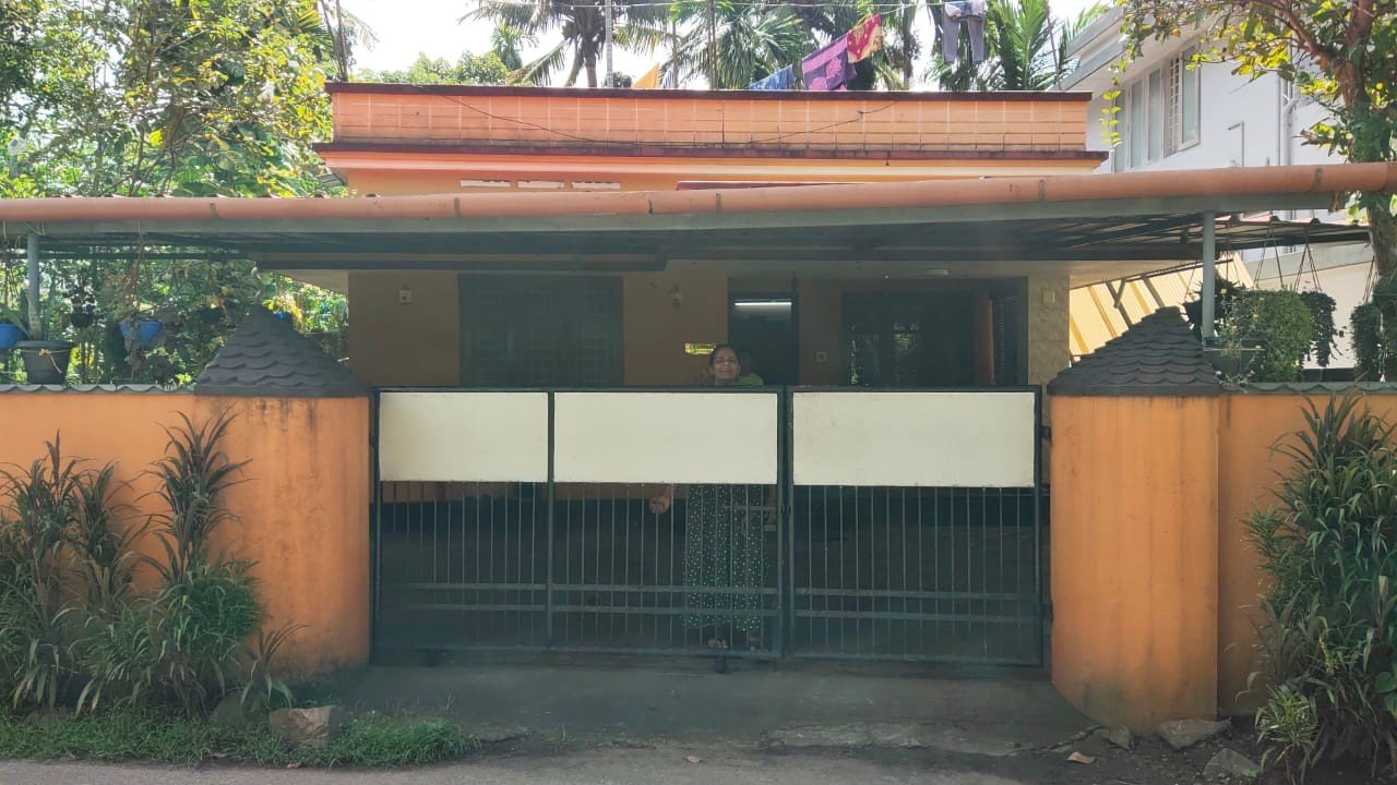 House for sale in North Paravur, Cheriya Pallam thuruth House for